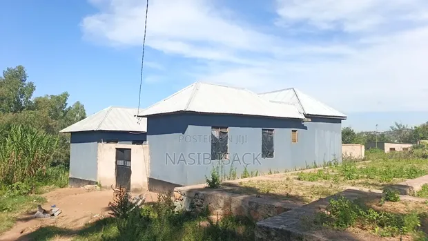 Furnished 8 Bedroom House for Sale in Kishiri, Mwanza - 1