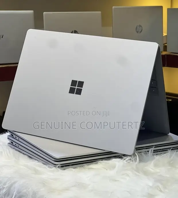 Microsoft Surface Laptop 3 14" 8GB RAM 256GB SSD - 1