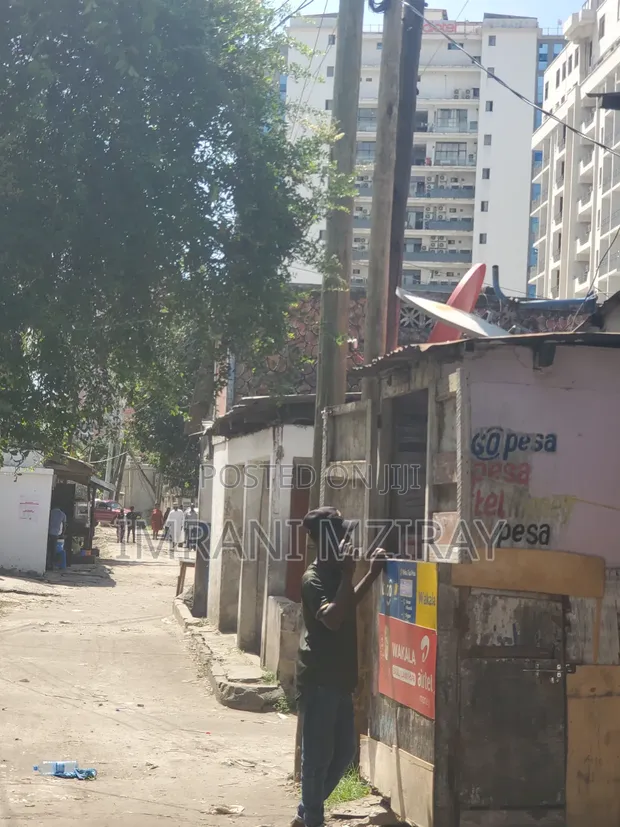Nyumba ya Vyumba 6 vya Kulala (Bungalow) Ada Estate Inauzwa - 1