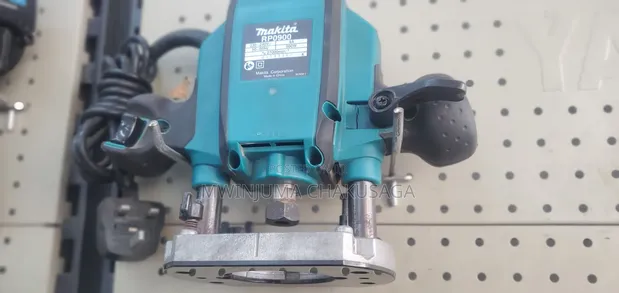 Makita Wooden Router - 1