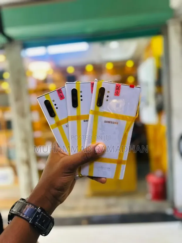 Samsung Galaxy Note 10 Plus 256GB Nyeupe - 1