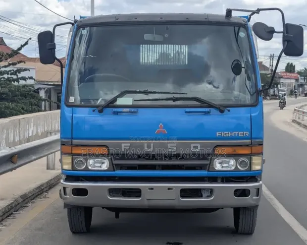 Mitsubishi Fuso 6D16 Tipper Truck - 1