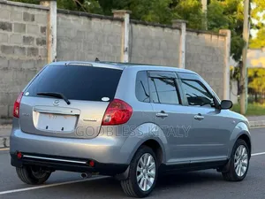 Mazda Verisa 2007