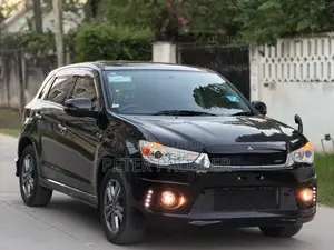 Mitsubishi RVR 2013