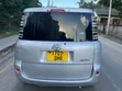 Toyota Sienta 2005 Silver - 4