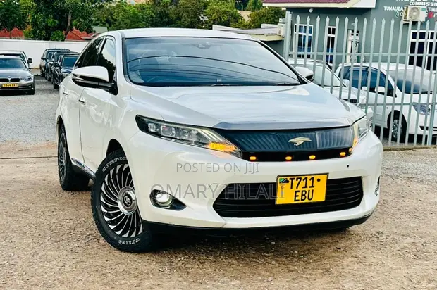 Toyota Harrier 2015 White - 1