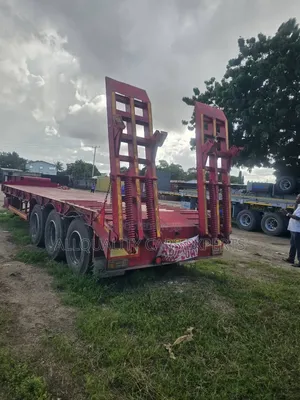 Low-Bed Super Single 3-Axle Trailer