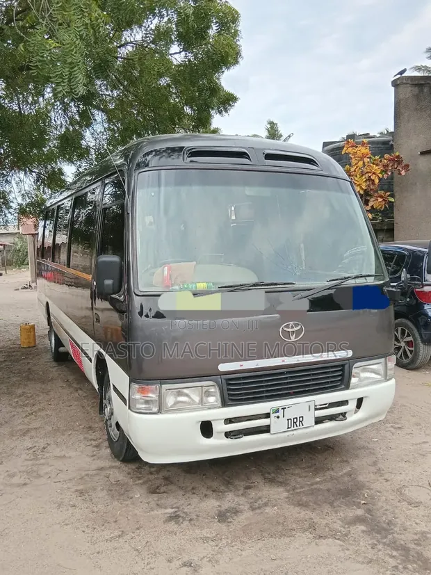 Toyota Coaster 2000 Grey - 1