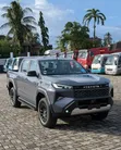 New Toyota Hilux 2025 Gray - 5