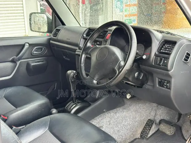 Suzuki Jimny 2003 Silver - 1