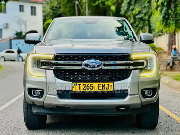 Ford Ranger Wildtrak 2024 Silver - 1