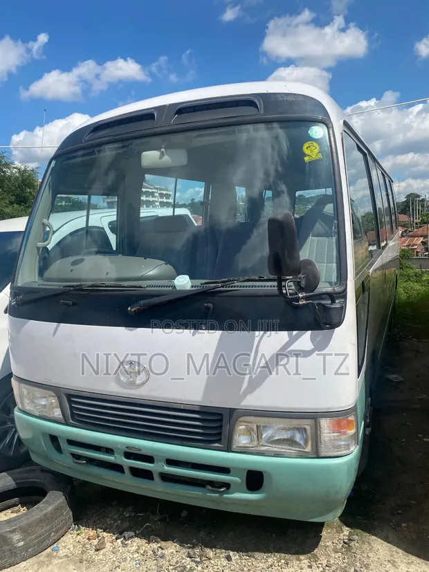 Toyota Coaster 1998 - White - 1