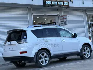 Mitsubishi Outlander 2008