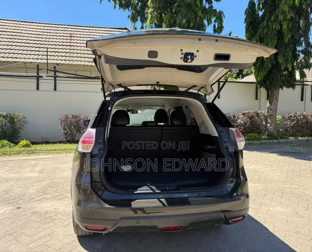 Nissan X-Trail 2014 Gray - 1