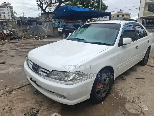 Toyota Carina 2.0 AWD Sedan 2000 White - 1