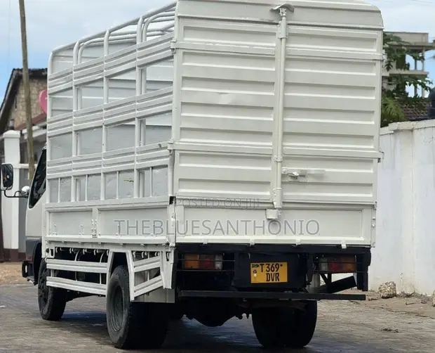 Mitsubishi Canter Lori - Imetumika - 1