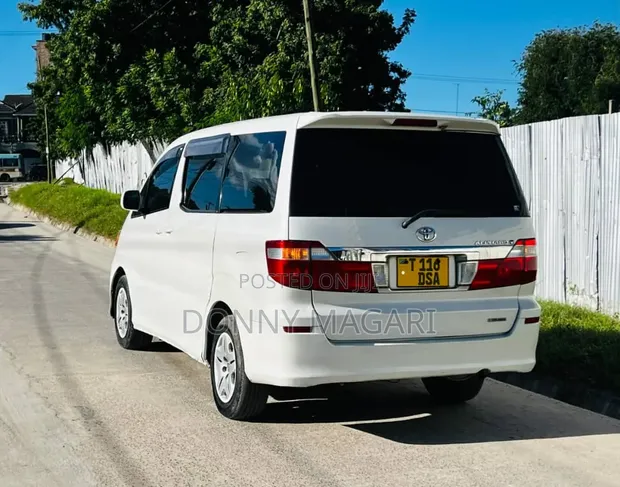 Toyota Alphard 2004 White - 1
