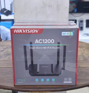 Hikvision AC1200 Dual-Band Wi-Fi 5 Router WR12C-E