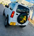 Suzuki Jimny 2000 White - 2