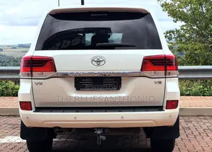 Toyota Land Cruiser VXR 2018