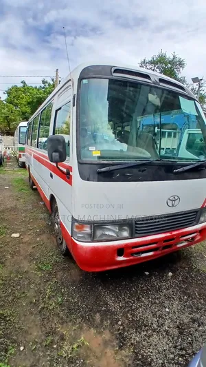 Toyota Coaster Bus 1998