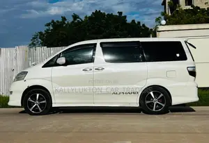 Toyota Alphard 2008