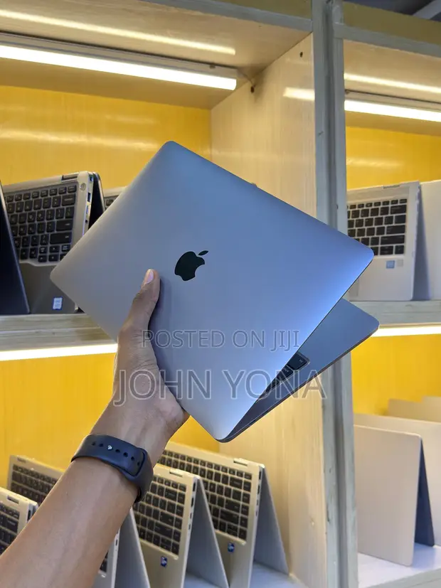 Apple MacBook Pro 2019 13-inch - 1