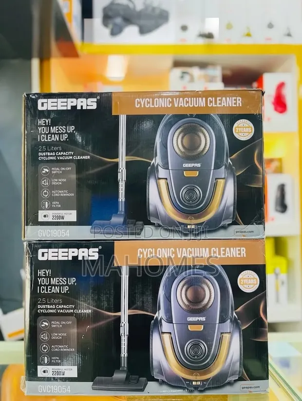 Geepas Cyclonic Vacuum Cleaner GVC19054 - 1