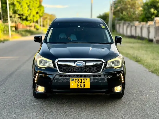 Subaru Forester 2014 Black - 1