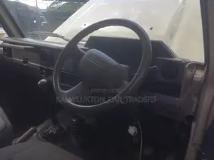 Toyota Land Cruiser 2002 Gold