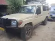 Toyota Land Cruiser 2002 Dhahabu - 5