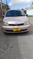 Toyota Platz 2000 Kahawia - 1