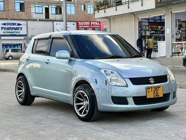 Suzuki Swift 2009 Silver - 1