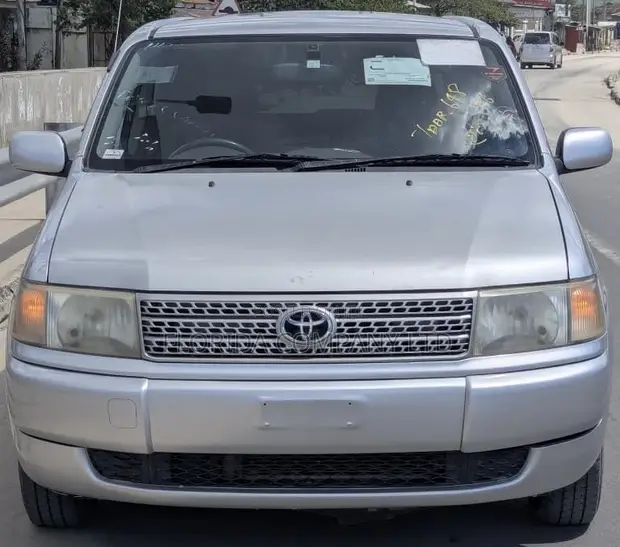Toyota Probox 2004 Nyeupe - 1