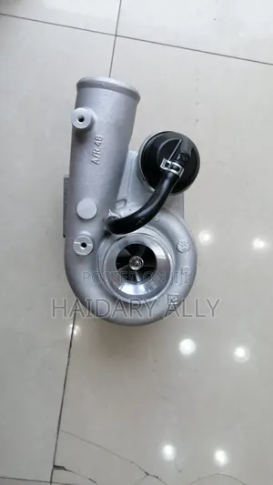 Turbo Nissan TD27 Engine