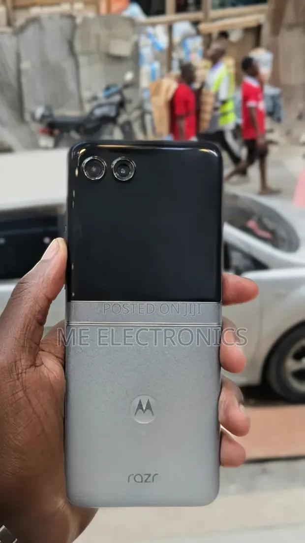 Motorola Razr (2023) 256GB - 1