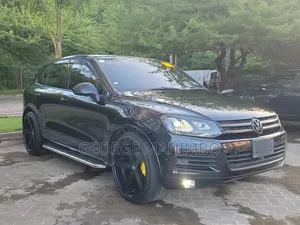 Volkswagen Touareg 2011 Nyeusi