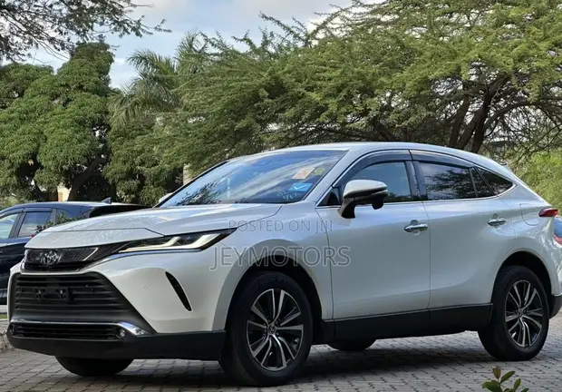 Toyota Harrier 2021 White - 1