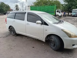 Toyota Wish 2006 - White