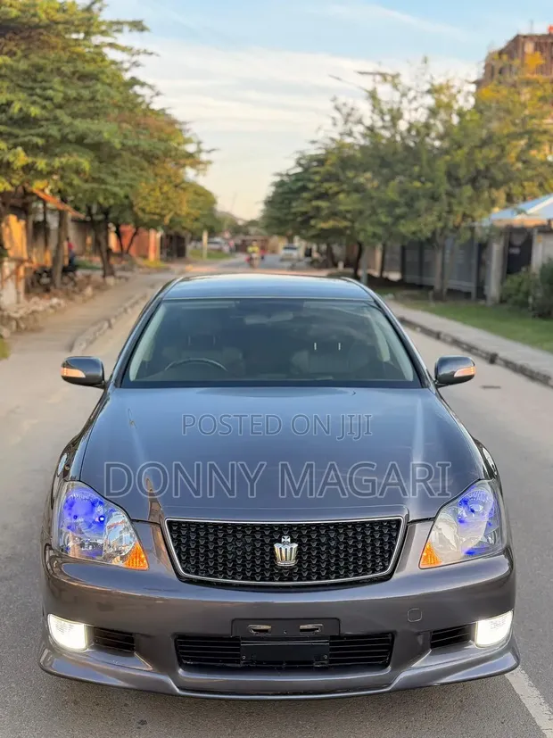 Toyota Crown Athlete 2007 Gray - 1
