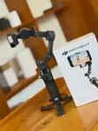 DJI Osmo Mobile 8 Gimbal ya Smartphone - 1