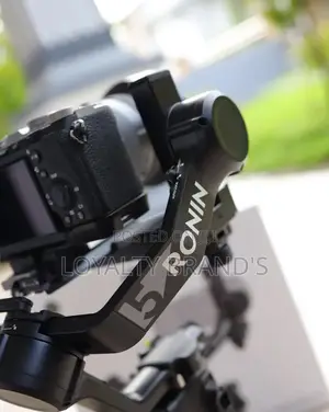DJI RS 3 Pro Combo Gimbal for Professional Filmmaking
