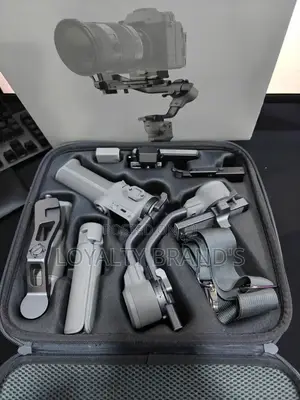 DJI RS 4 Mini Combo - Compact Camera Gimbal