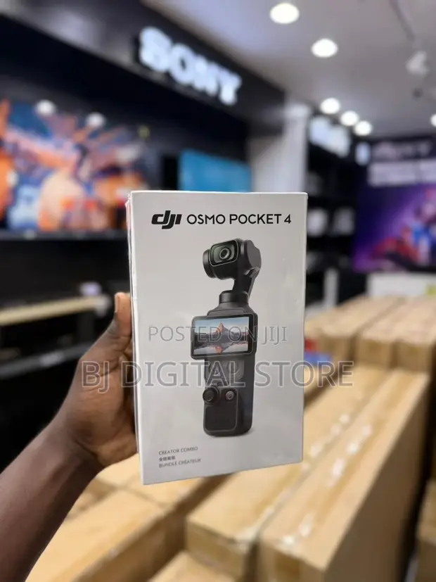DJI Osmo Pocket 4 Creator Combo - 1