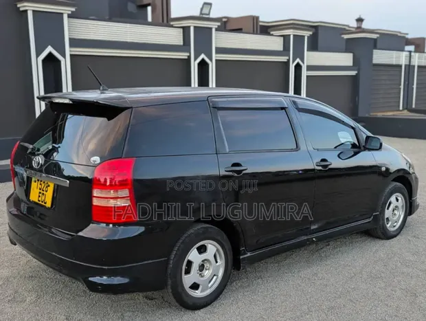 Toyota Wish 2004 Black - 1