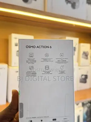 DJI Osmo Action 6 Adventure Combo