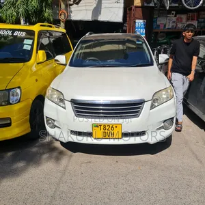 Toyota Vanguard 2011 - Pearl White