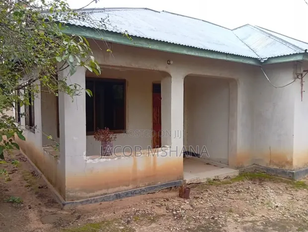 4 Bedroom House for Sale in Iringa Municipal - 1