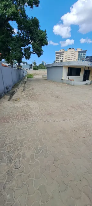 Commercial Yard for Rent - Regent, 2000 sqm