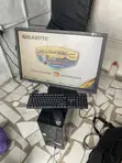 Kompyuta ya Mezani Gigabyte GB-BNi7QG4-950 - 8GB RAM, 250GB HDD - 2